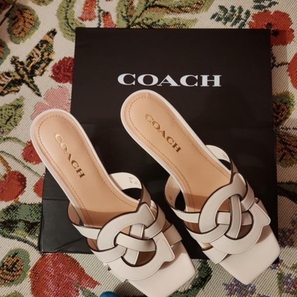 Coach Tillie Kitten heel Sandal Size 9 B - Picture 1 of 6